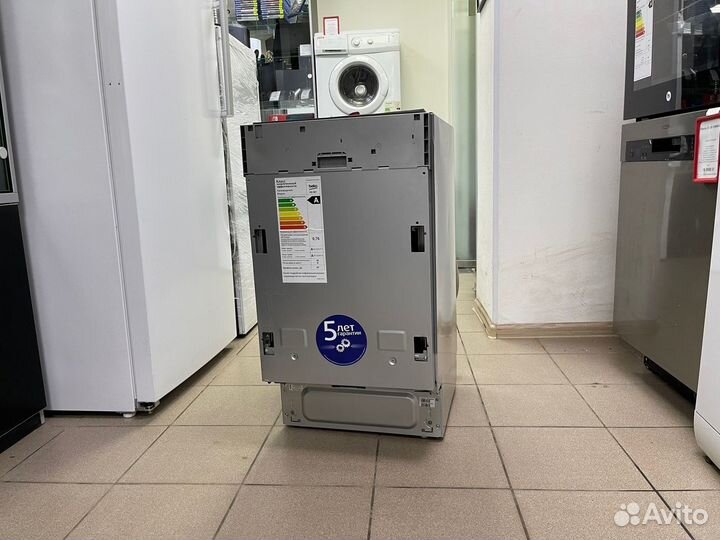 Встраиваемая посудомоечная машина Beko DIS 5831