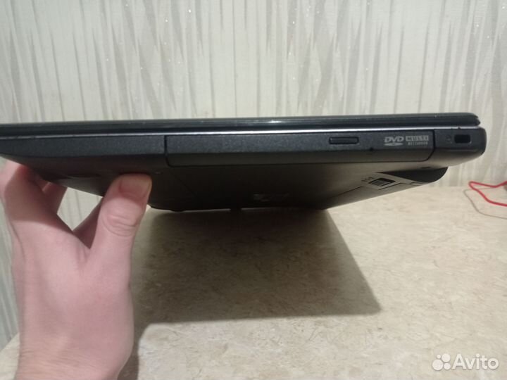 Ноутбук asus