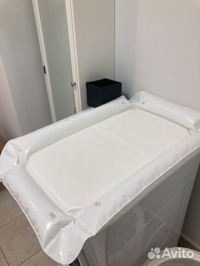 Надувной матрасик на пеленальный стол Икеа белый