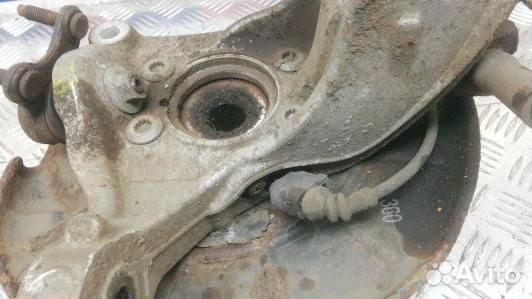 Ступица передняя правая volkswagen passat B6 (XEA2