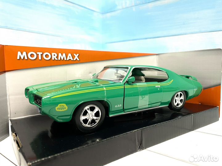 Модель автомобиля Pontiac GTO 1:24 металл