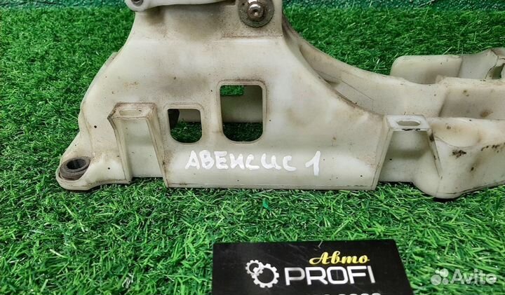 В наличии: Кулиса на Toyota Avensis 1