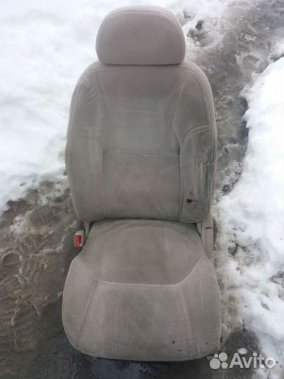 Сиденья передние Митсубиши Галант 8 USA