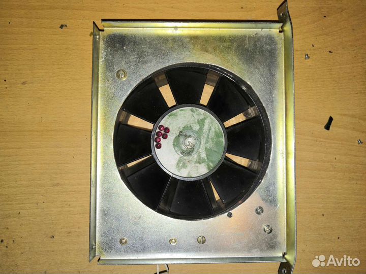 Вытяжной вентилятор уво-26-65у4