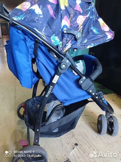 Прогулочная коляска