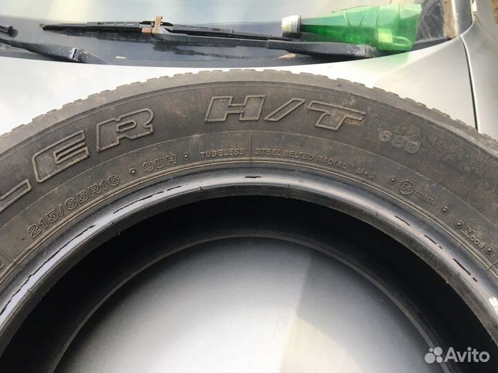 Bridgestone Dueler H/T D689 215/65 R16 98H