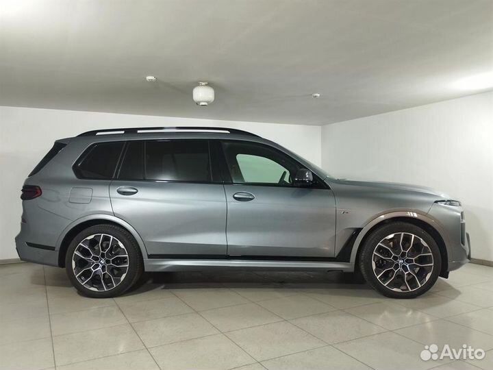 BMW X7 3.0 AT, 2023