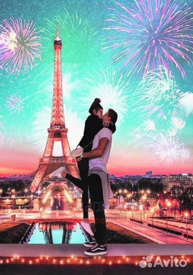 Алмазная мозаика 30x40 Долгожданный поцелуй в Пари