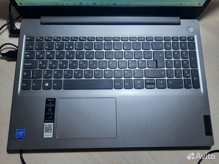 Ноутбук lenovo