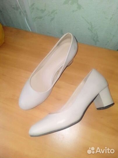 Обувь женская 37 38 размер