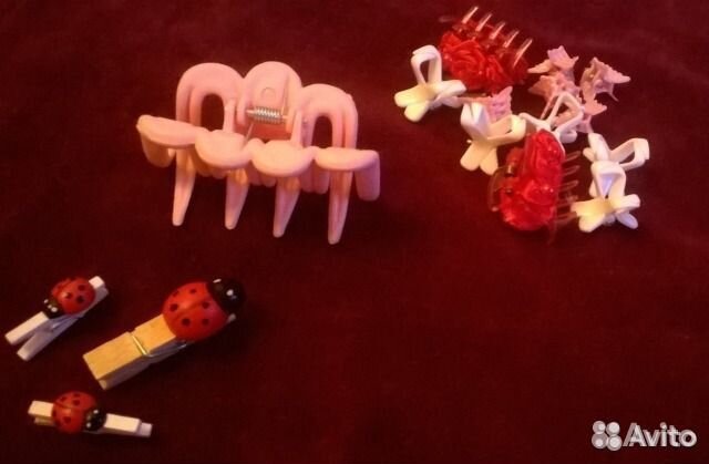 Заколки на волосы, шпильки