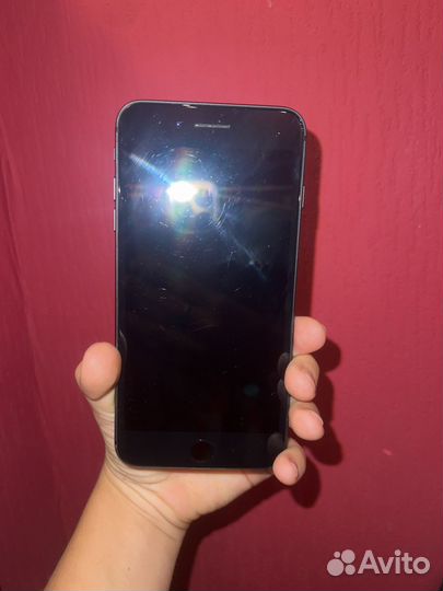 iPhone 8 Plus, 64 ГБ