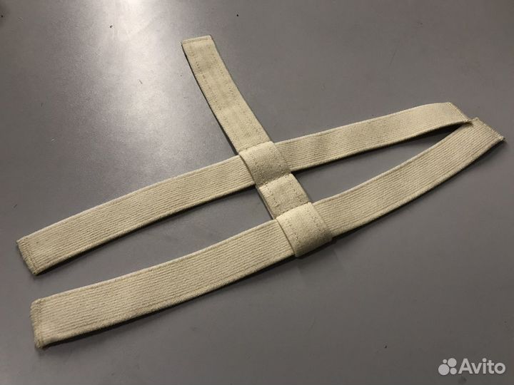 Резинка на вратарский шлем