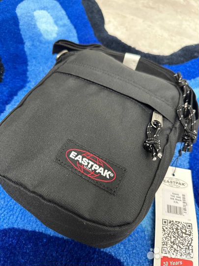 Сумка через плечо Eastpak