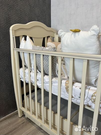 Детская кроватка с маятником Gandylyan Мишель