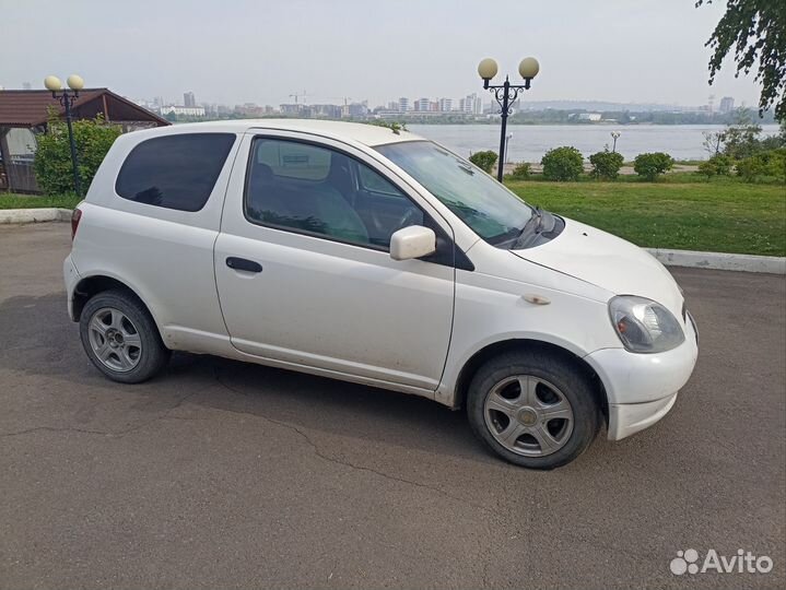 Toyota Vitz 1.0 AT, 2000, 250 000 км