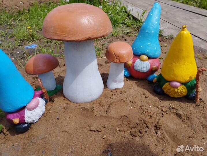 Декоративные садовые фигурки