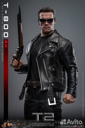 Фигурка Терминатора T-800 от Hot Toys