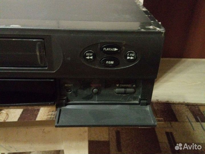 Видеомагнитофон