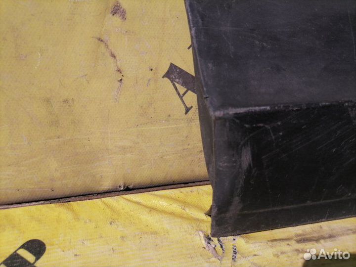 Накладка двери задней левой Volkswagen Tiguan 2