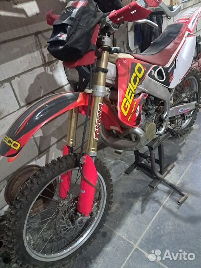 Продам мотоцикл Honda CR250