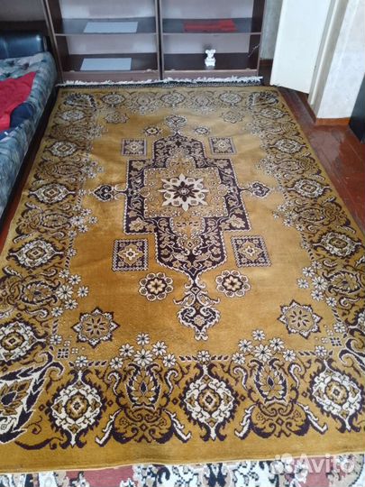 Ковер шерстяной