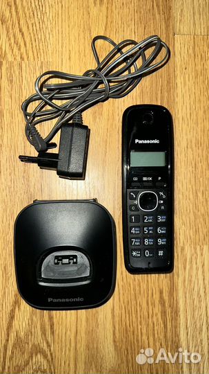 Panasonic KX-TG1611 RUH беспроводной телефон