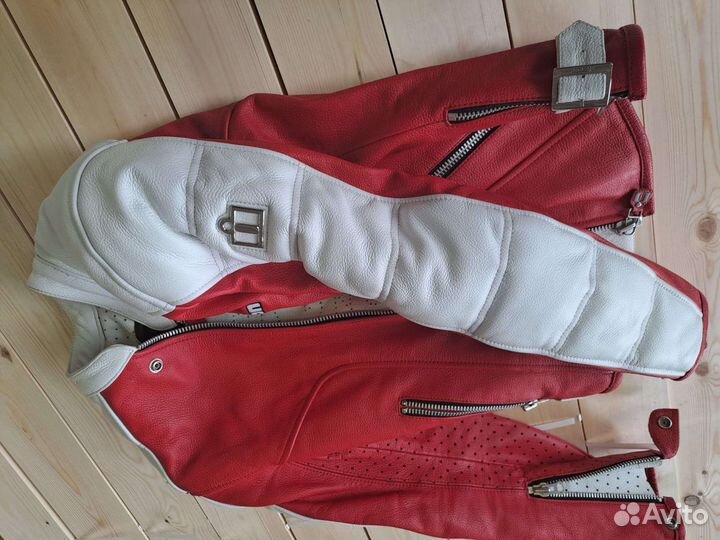 Мотокуртка женская Icon