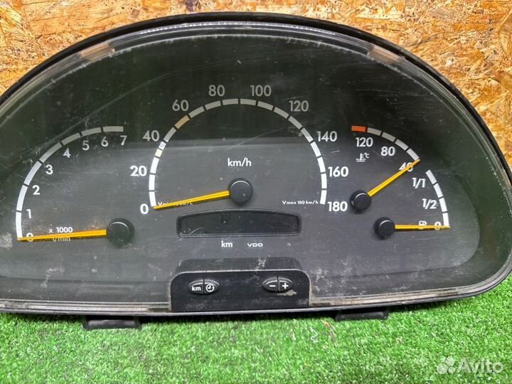 Щиток приборов Mercedes-Benz Sprinter W903 2.2
