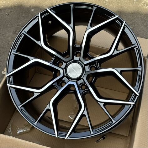 Литые диски Sakura Wheels 181 8×R19 5×139.7