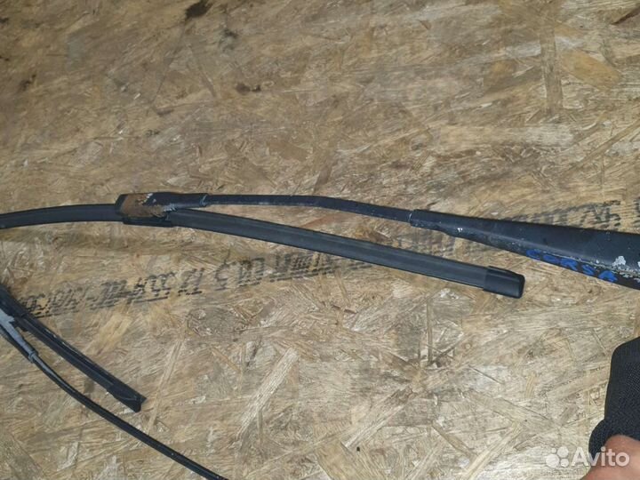Поводок стеклоочистителя передний опель корса 2008
