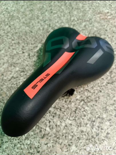 Седло для шоссейного велосипеда