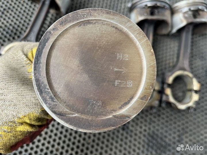 Шатун поршень Ford Focus 1.8 zetec 1998-2004