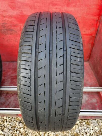 Yokohama BluEarth-ES ES32 215/50 R17