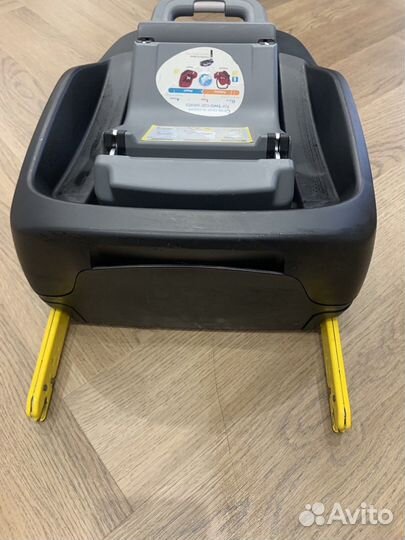База maxi cosi family fix