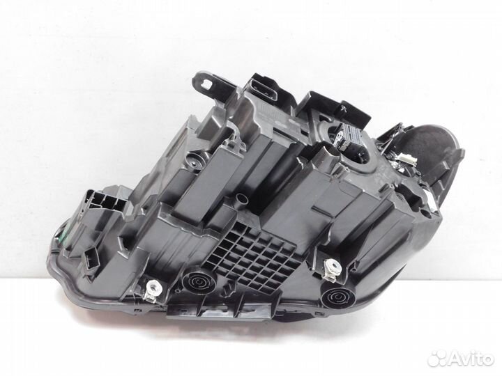 Фара правая BMW X1 F48 (61943)