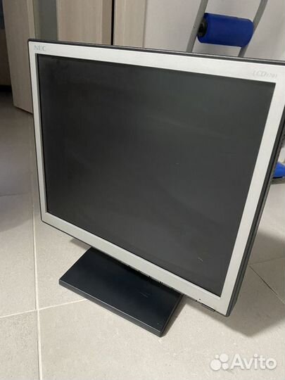 Монитор NEC