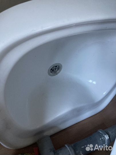 Раковина для ванной керамика