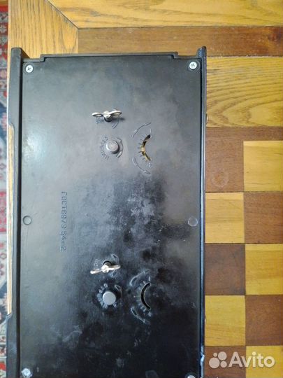 Часы из СССР, шахматные в корпусе из карболита,ант