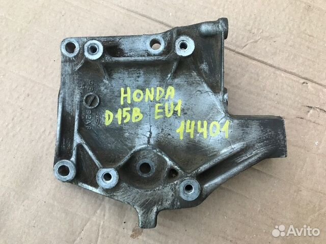 Кронштейн компрессора кондиционера Honda Civic EU1