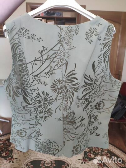 Костюм женский (пиджак, блузка, юбка) размер 50