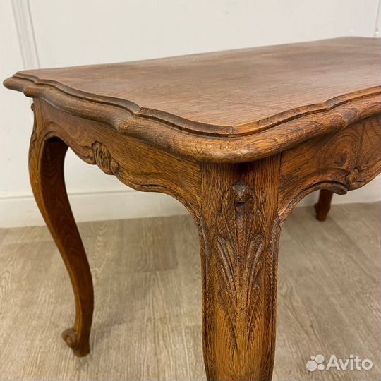 Антикварный журнальный столик