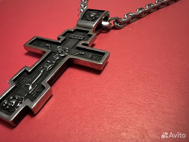 Цепи и крест