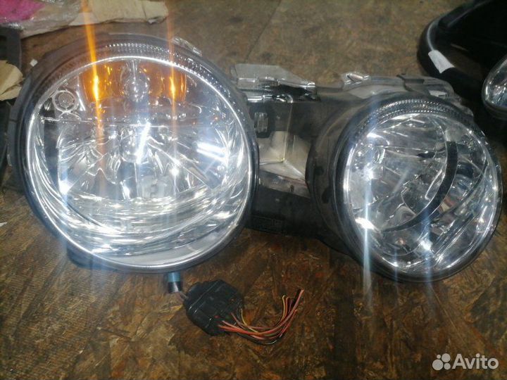 Фара передняя правая Jaguar S-Type 2002