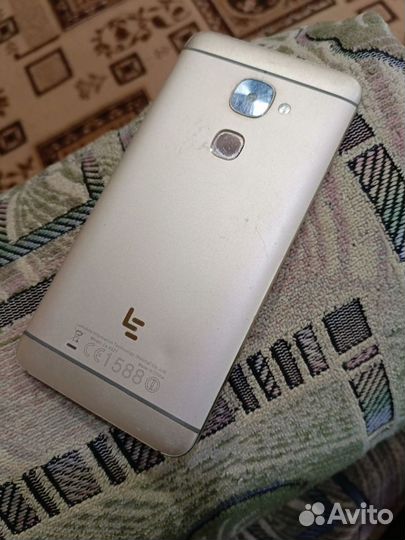 LeEco Le 2 X527, 3/32 ГБ