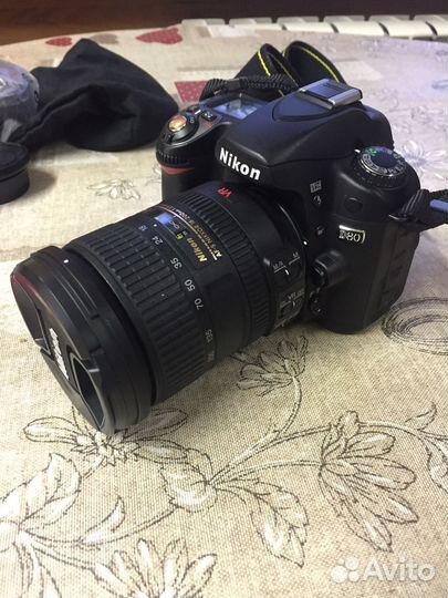 Зеркальный фотоаппарат