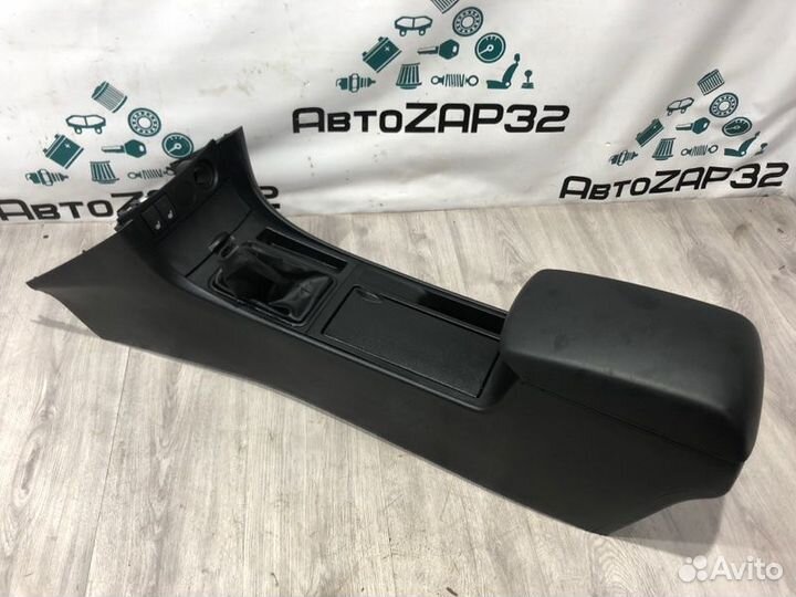 Подлокотник Mazda 3 BK 2003 2004 2005 2006 2007