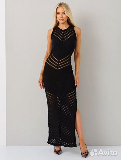 Платье вязаное