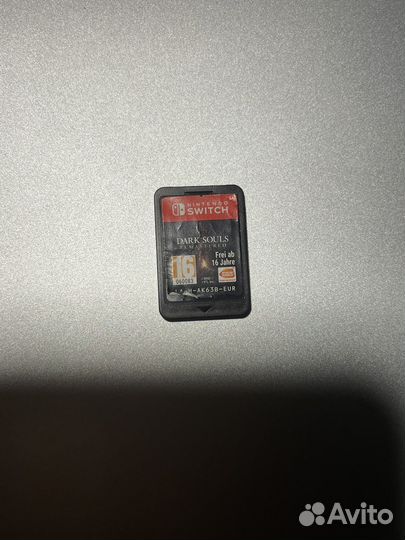 Катриджи с игрой Dark Souls Remastered