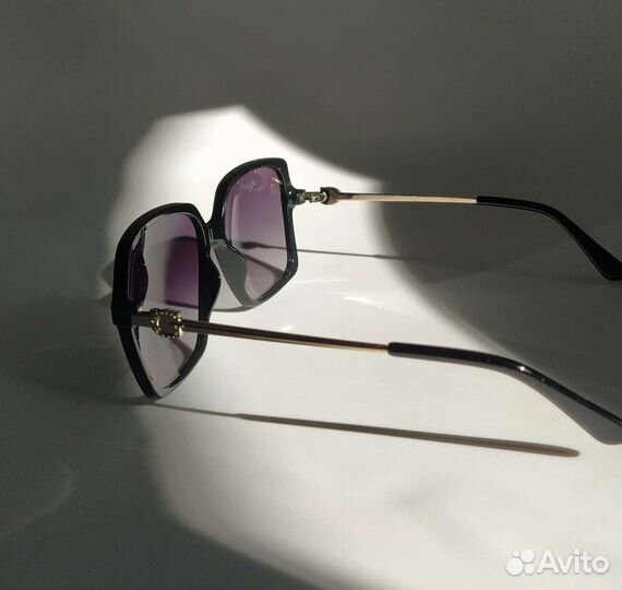 Солнцезащитные очки жен. новые Guees by Marcolin